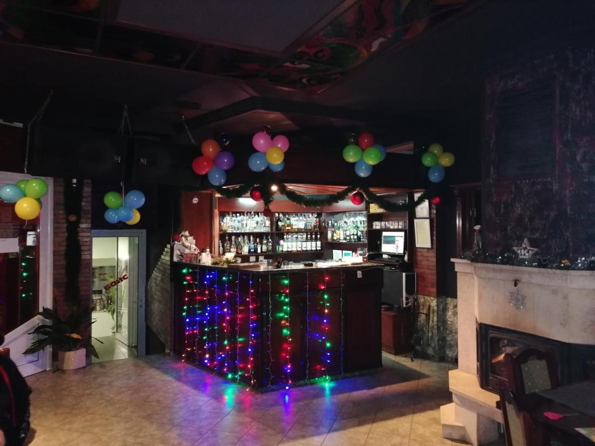 Discret Hotel & Restaurant Vladaja Kültér fotó