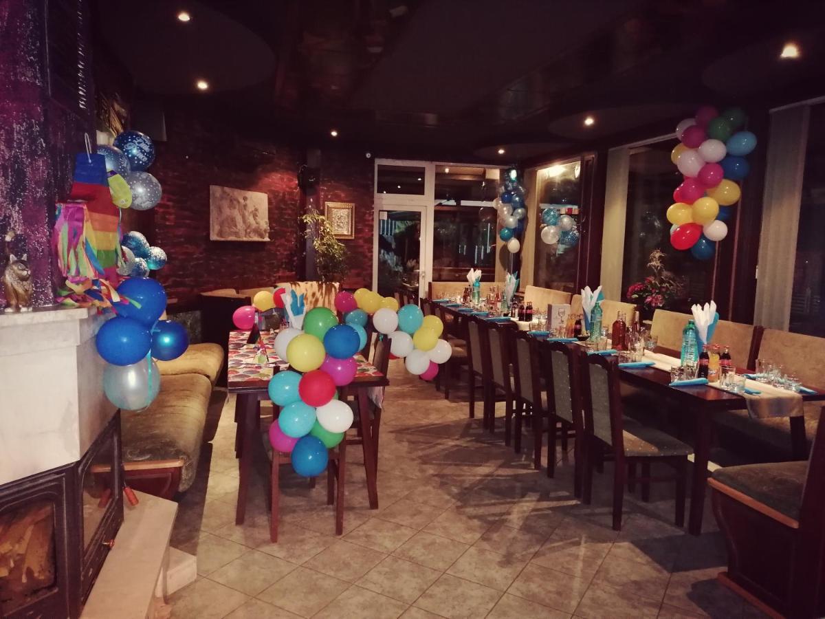 Discret Hotel & Restaurant Vladaja Kültér fotó