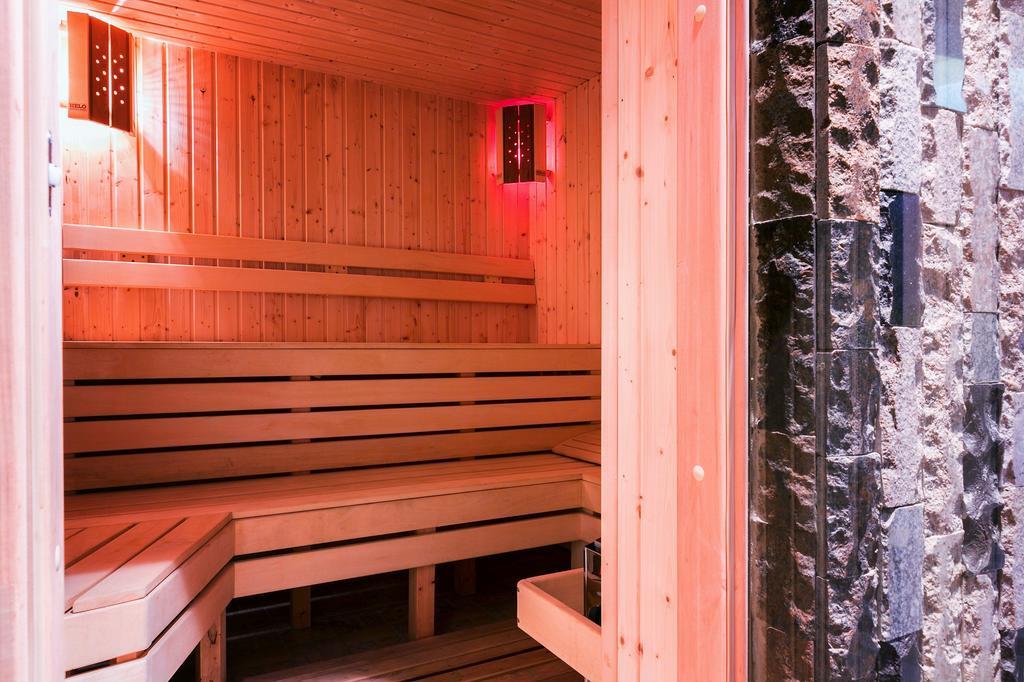 Discret Hotel & Restaurant Vladaja Kültér fotó